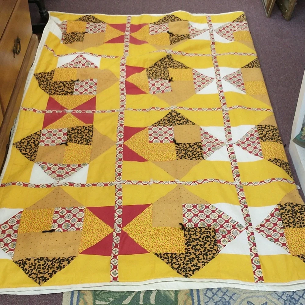 Vintage Quilt 65x82 - Picture 4 of 5
